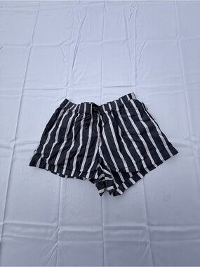 #34 Victoria secret Women's Striped Black & White Casual Shorts size Small